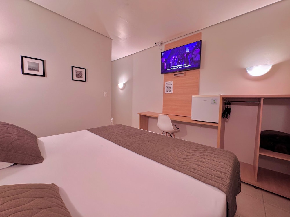 Igaras hotel 8/48
