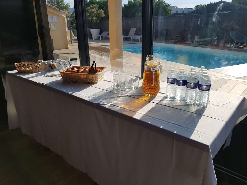 Hotel KYRIAD CARCASSONNE - Aeroport 22/49