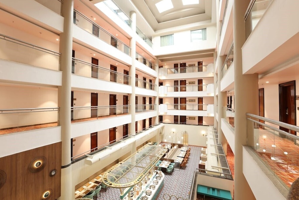 Citadel Sarovar Portico Bengaluru 3/60
