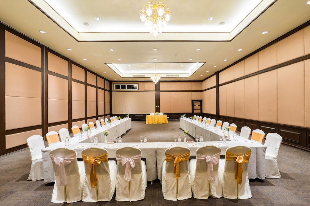 Wora Bura Hua Hin Resort And Spa 57/75