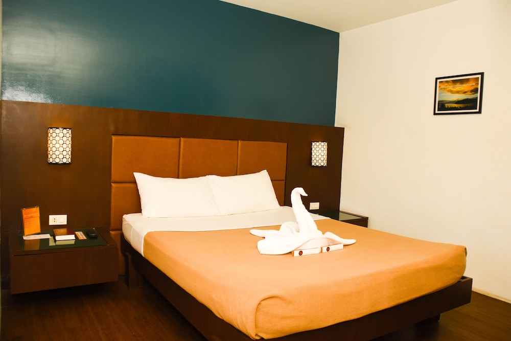 Tacloban Plaza Hotel 19/51