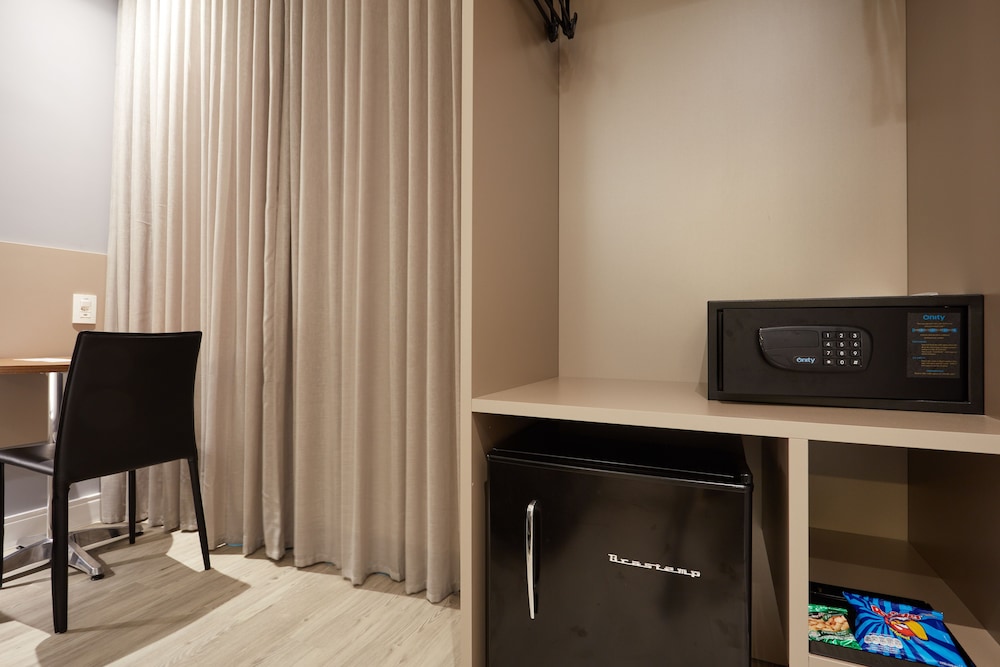 Flix Hotel 19/22