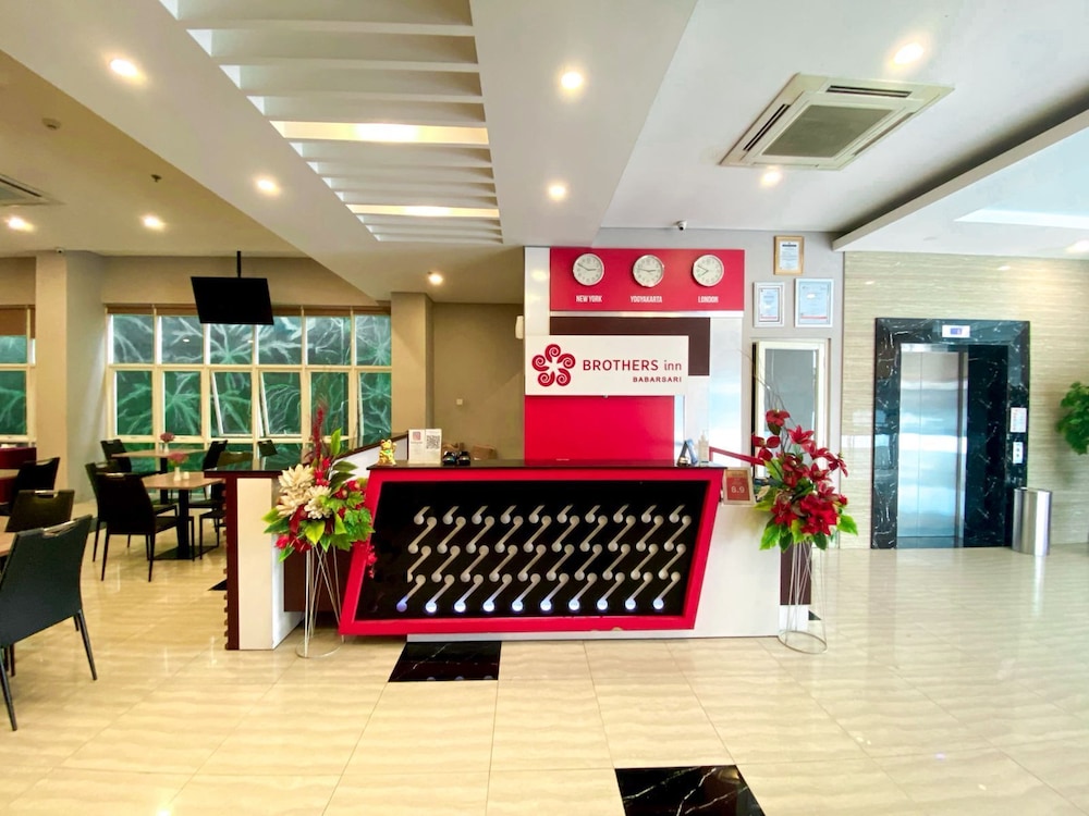 Brothers inn Babarsari 26/33