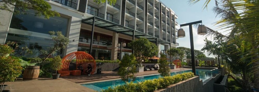 SOTIS HOTEL 5/53