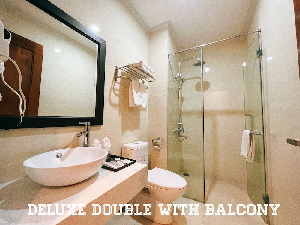 Paragon Noi Bai Hotel and Pool 48/49