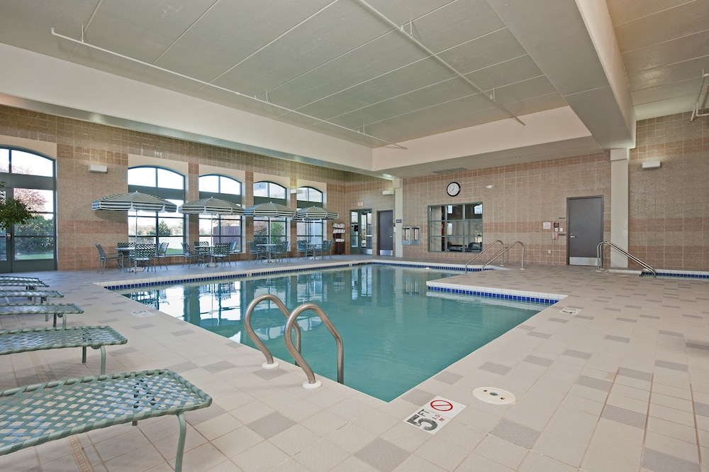 Doubletree By Hilton Pleasant Prairie Kenosha 22/48