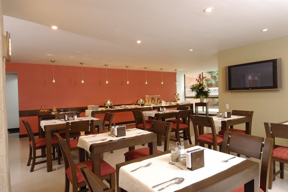 Leblon Suites Hotel 42/60