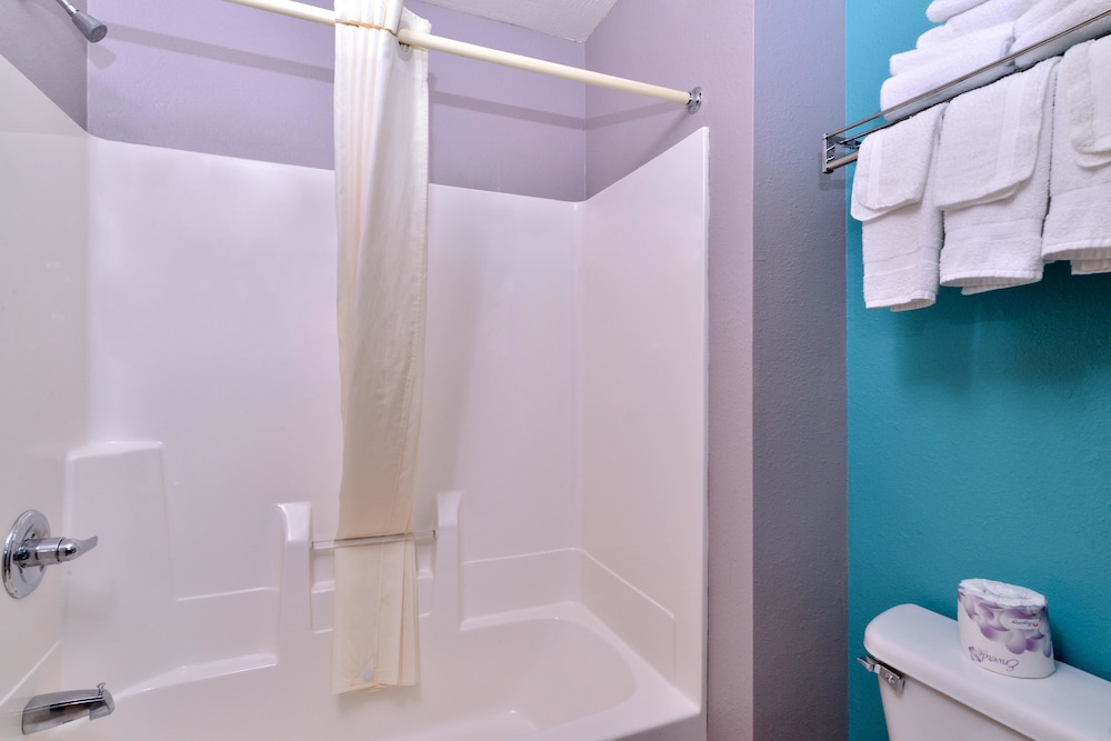 Americas Best Value Inn Seymour 14/26