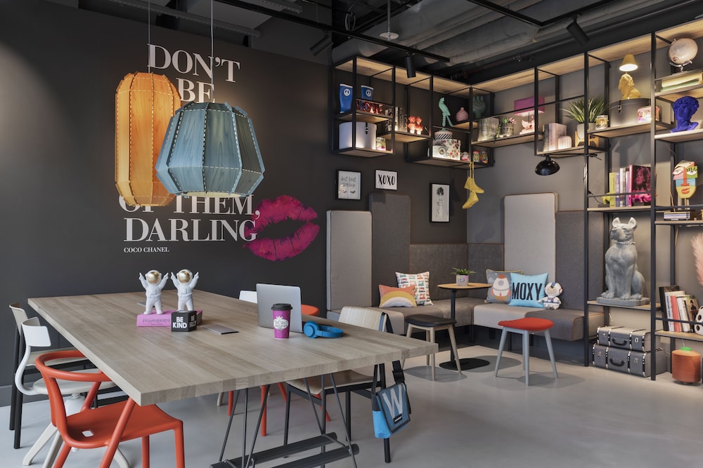 Moxy Duesseldorf City 37/50