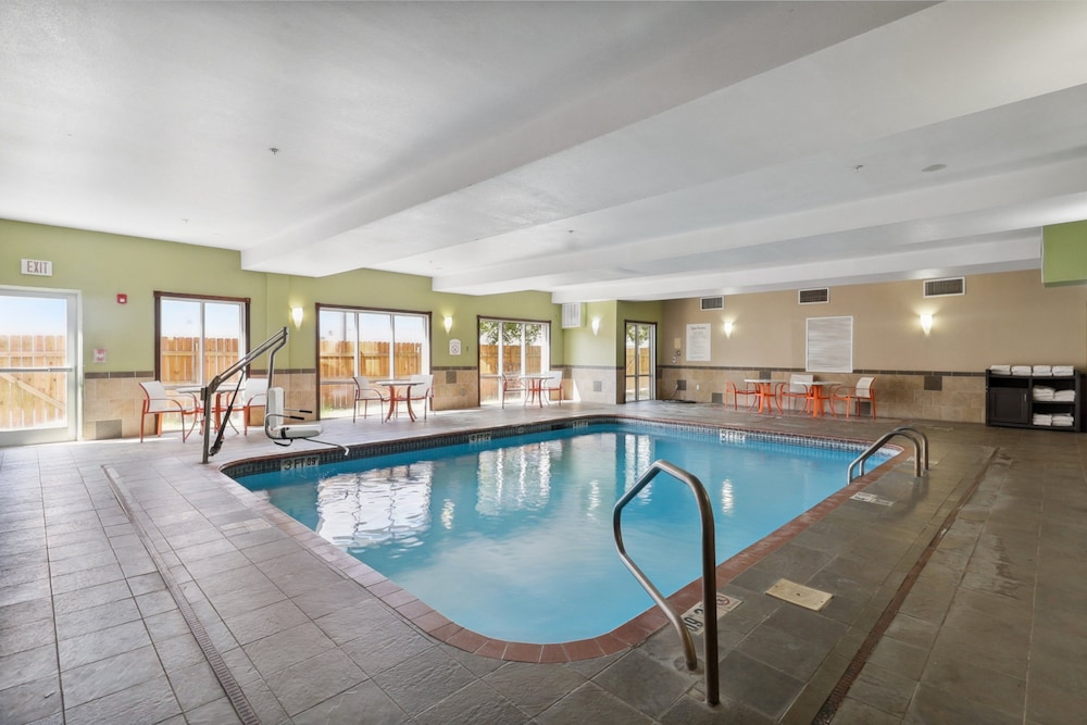swimming pool spa