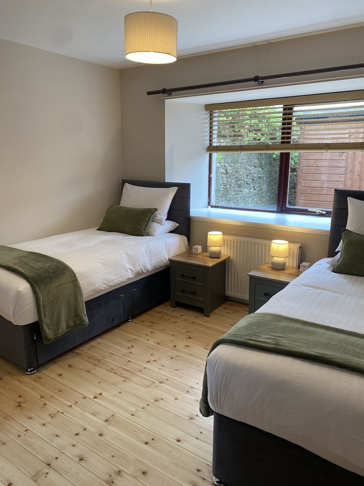 Smiddy Haugh Hotel 13/50