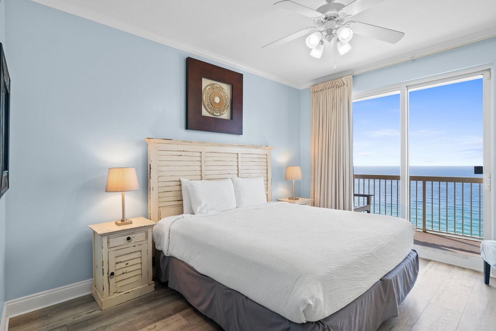 3 Bedrooms, Condo, King Bed, 1 Queen and 1 Single Bed, Ocean View, Sofa