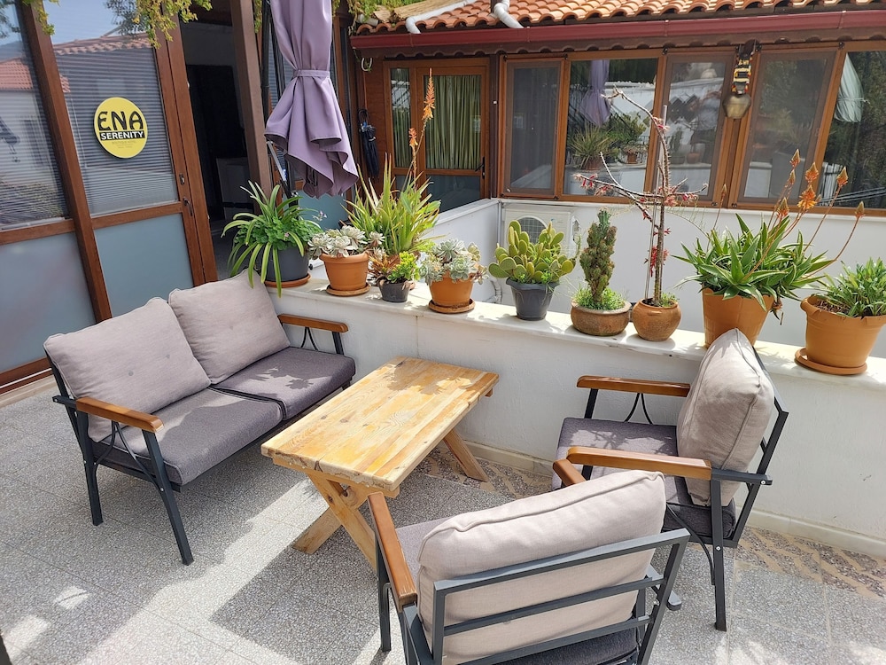 Ena Serenity Boutique Hotel 50/73