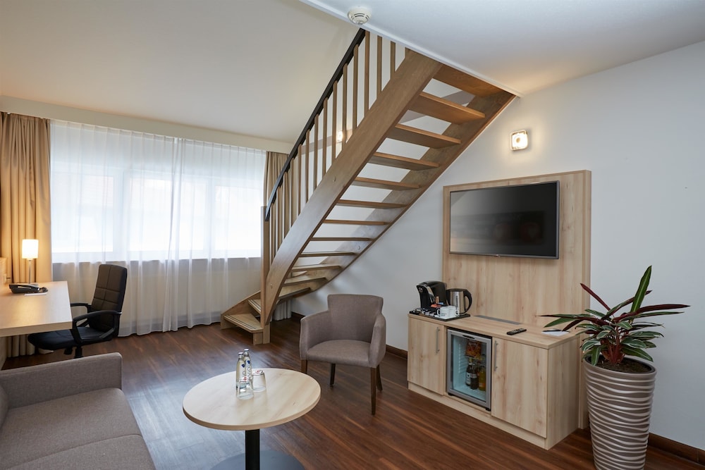 H Hotel Stuttgart Herrenberg 38/63