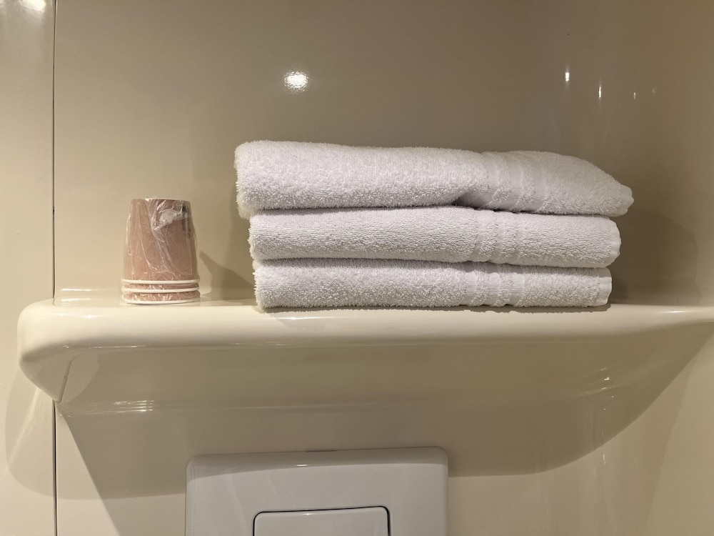 Hotel Premiere Classe Niort Est - Chauray 34/57