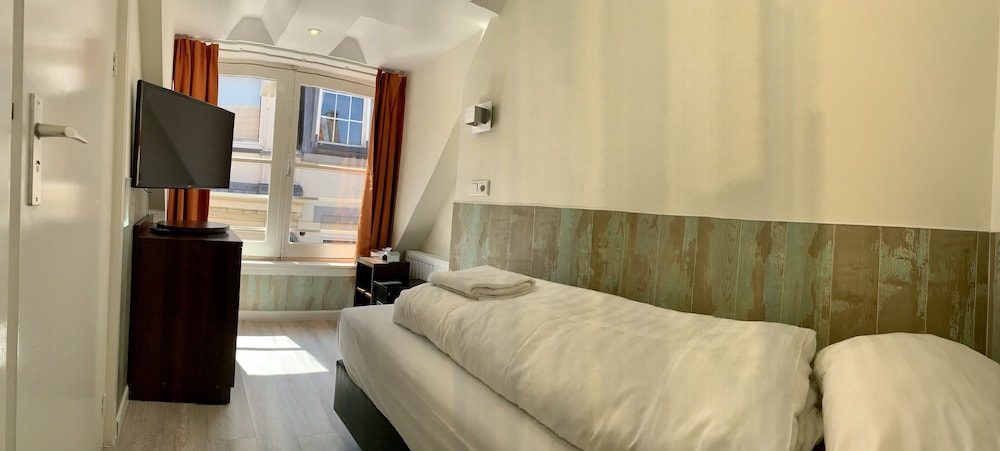 ROOM, SINGLE, SINGLE BED