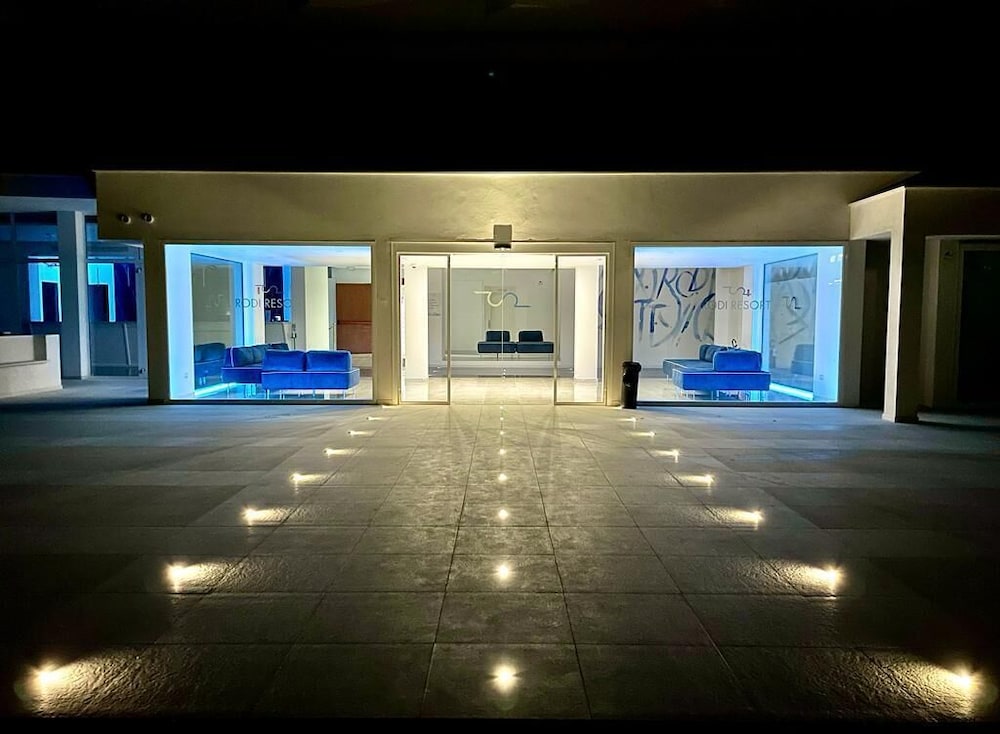 Rodi Resort 36/48