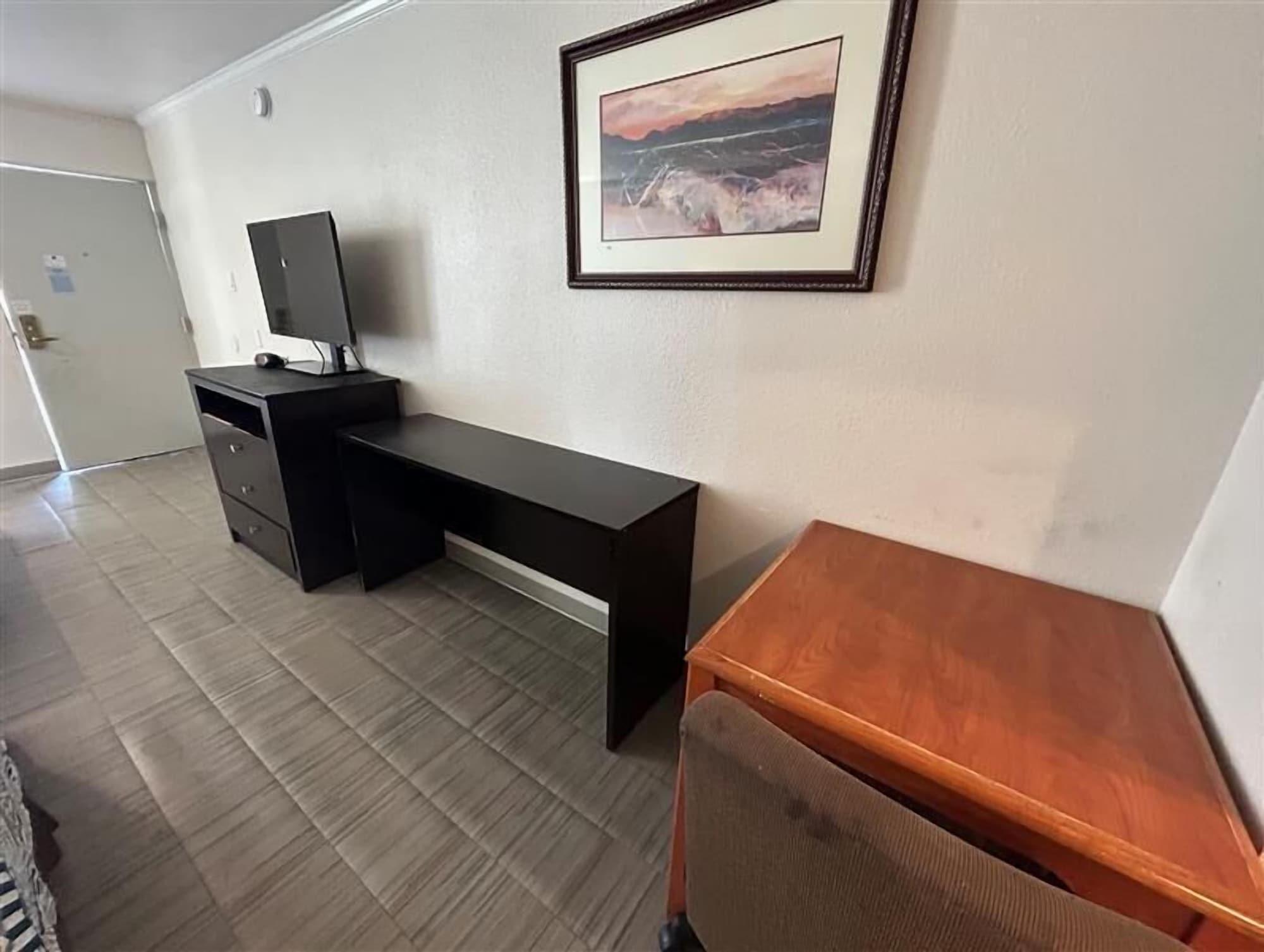 Studio6 Fort Worth, TX - Downtown East 6/36