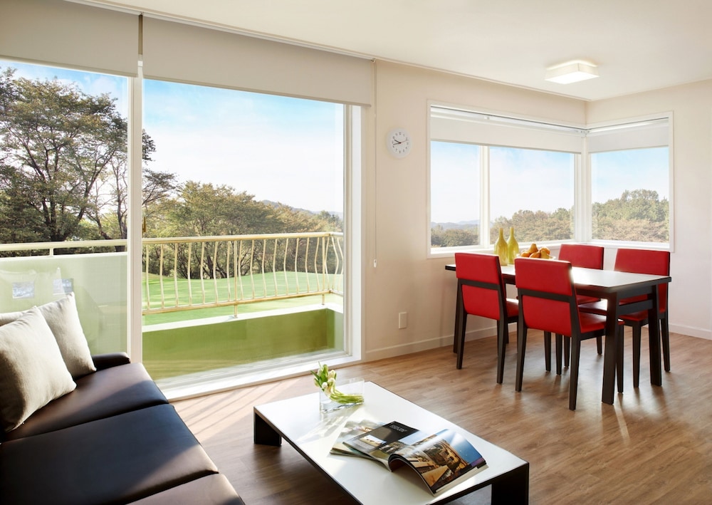 Hanwha Resorts Sanjeong Lake Annecy 36/47