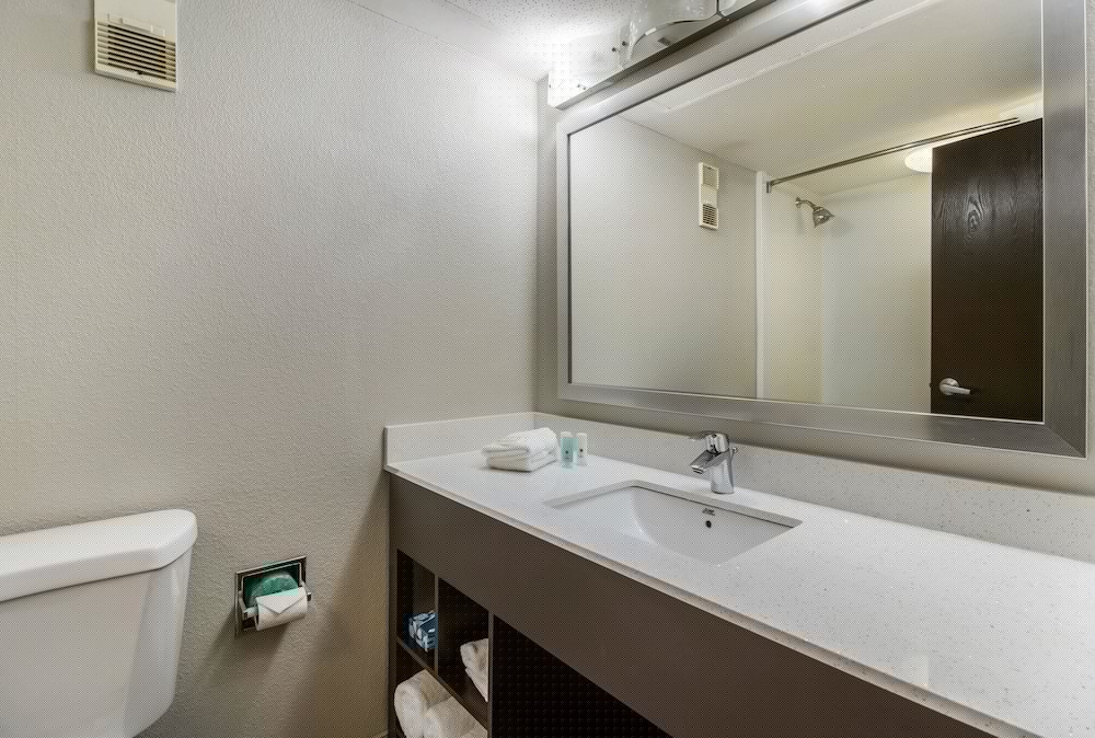 Clarion Hotel Jackson Northwest 6/32
