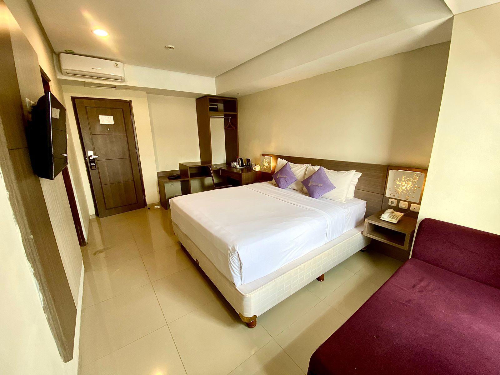 Superior, Queen Bed