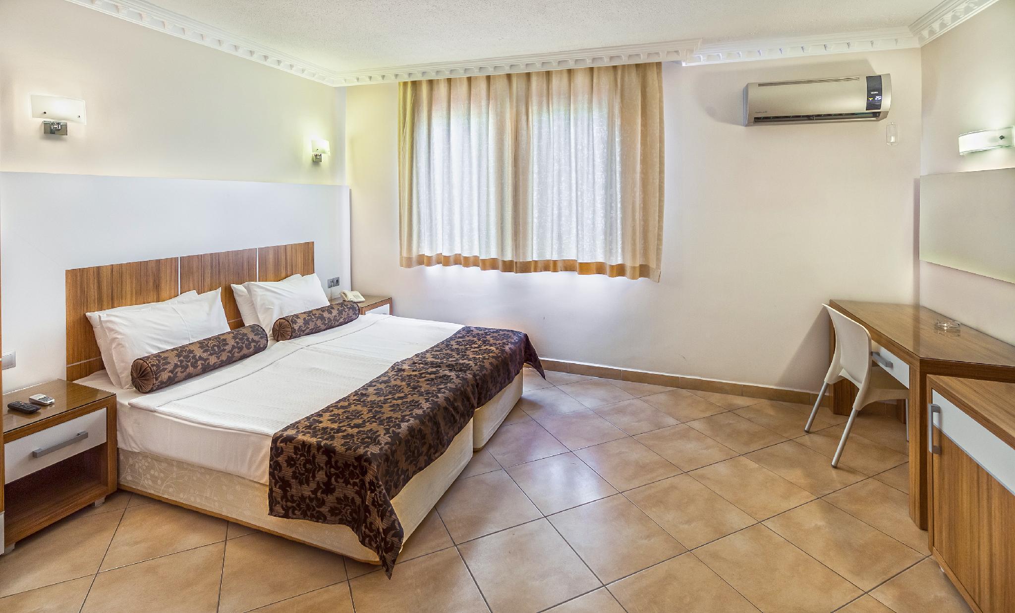 Saritas Hotel 7/14