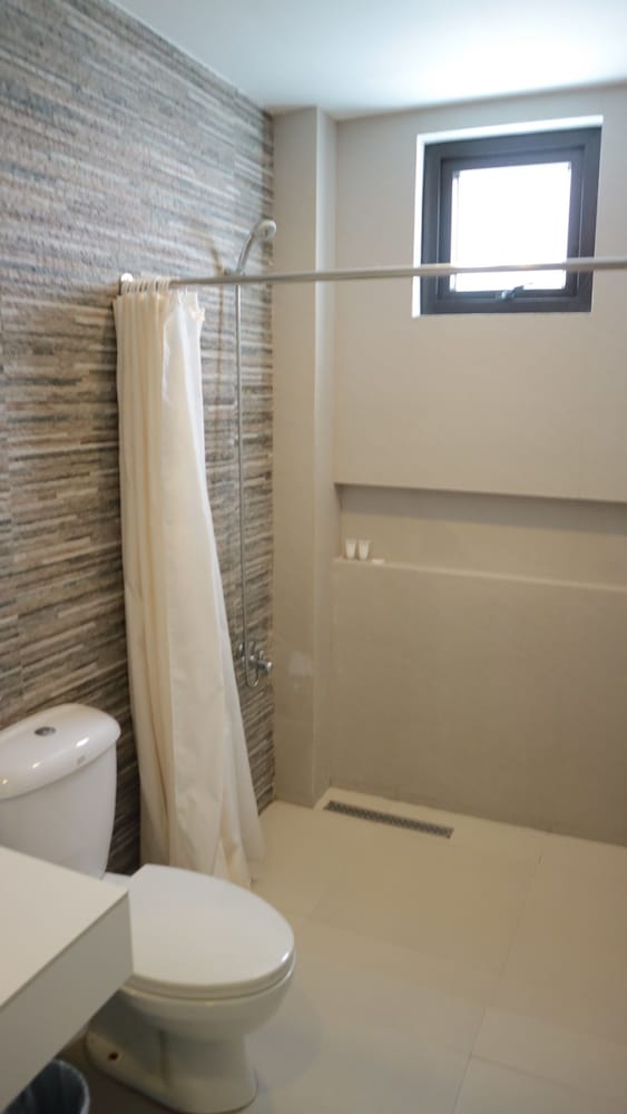 Puerto Del Sol Beach Resort 47/48