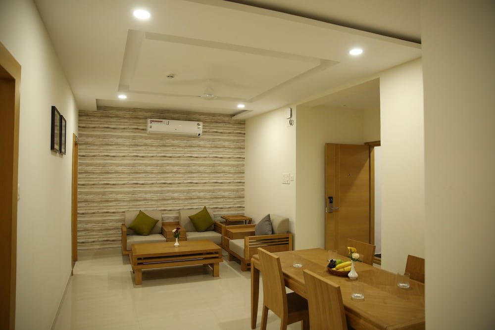 MG Iris Hotel 17/21