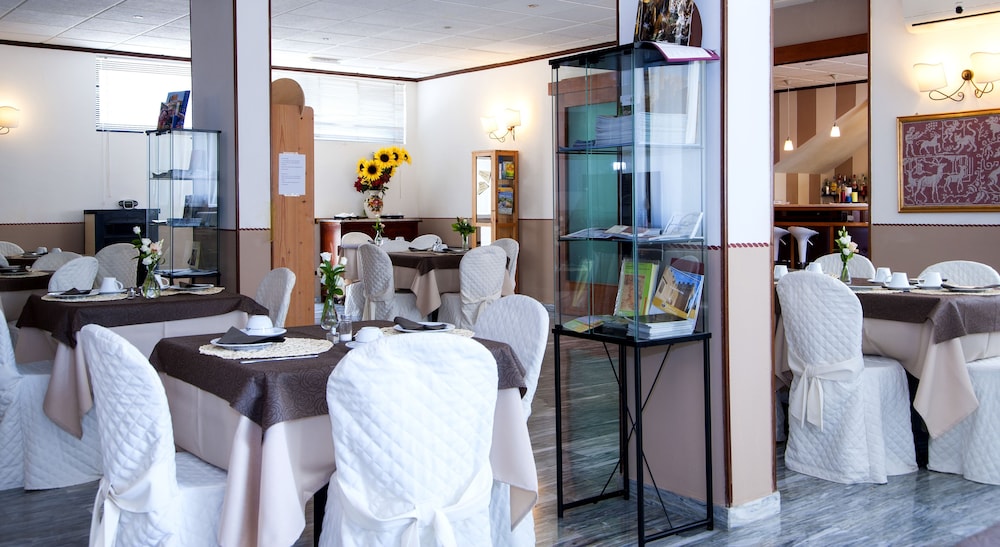 Hotel Monti 36/50