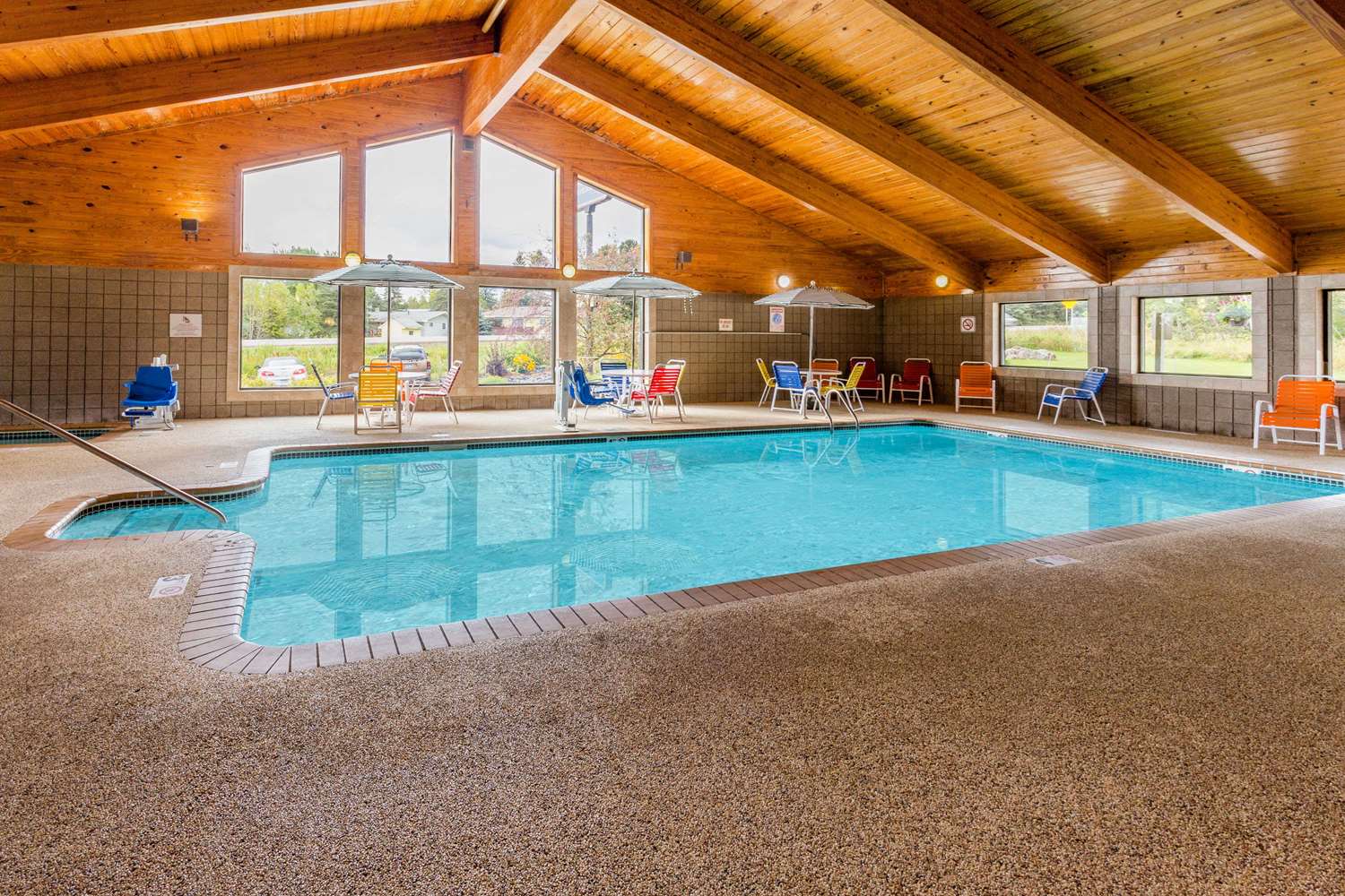 Americinn By Wyndham Proctor Duluth Black Woods 27/53