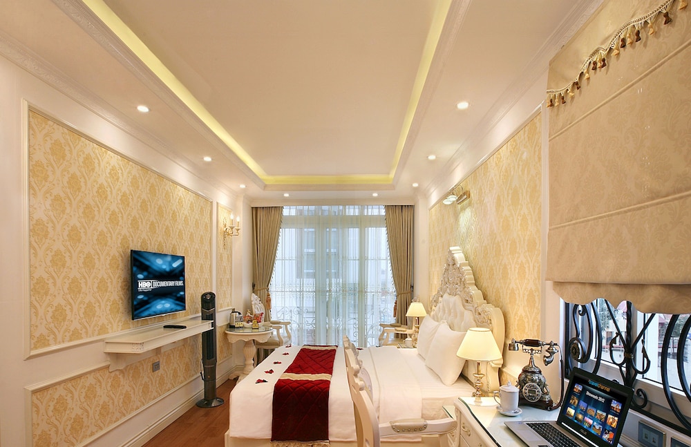 Hanoi Hotel Royal 64/74
