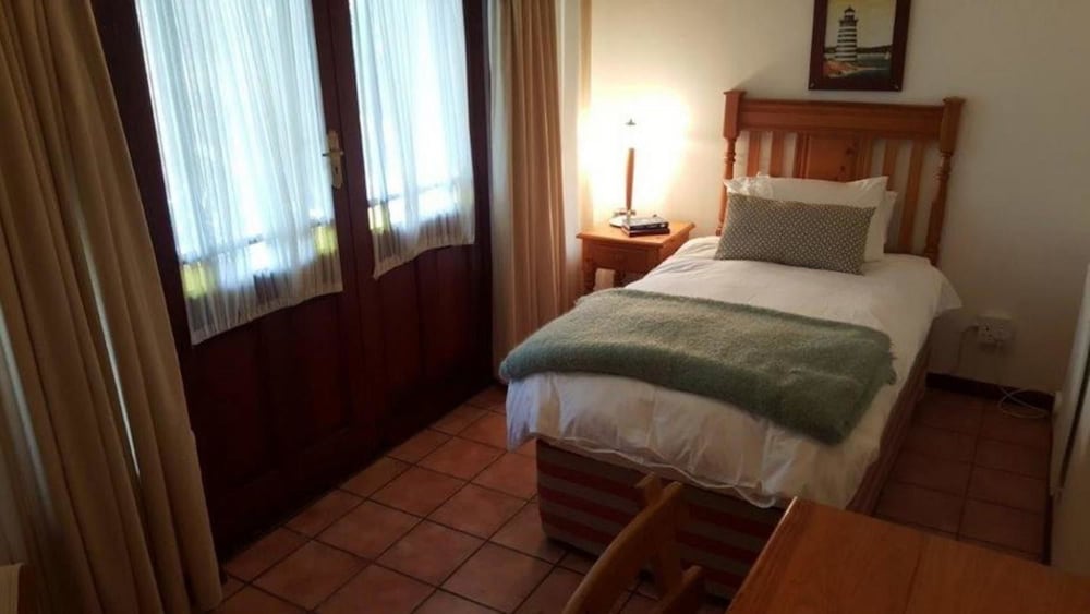 Le Bay Lodge 11/41
