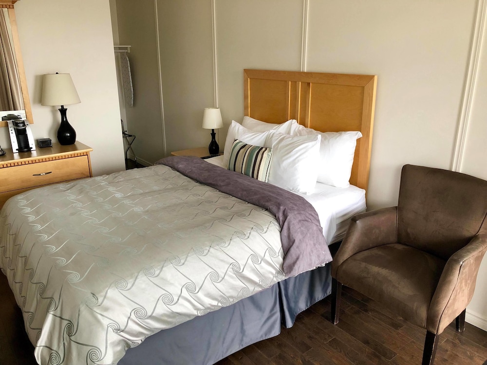 Hostellerie Baie Bleue 25/72