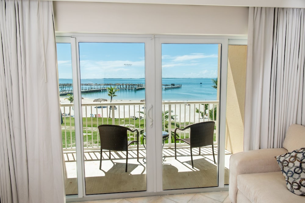 Abaco Beach Resort At Boat Harbor 74/100