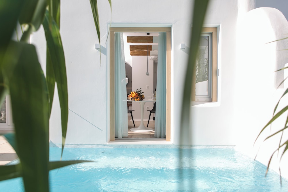 Majo Suites 35/60