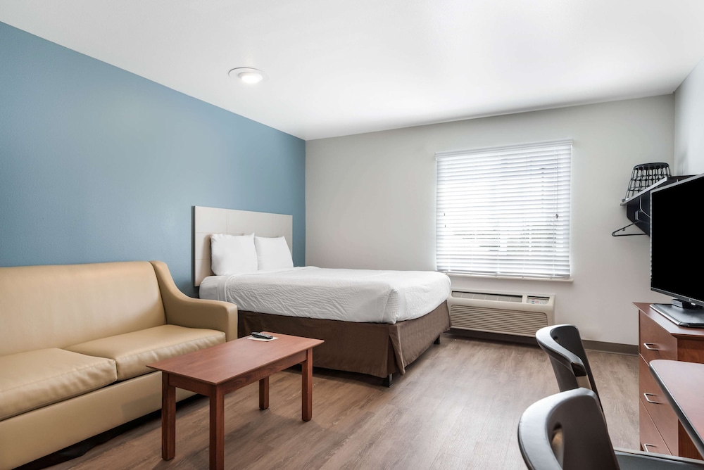 Extended Stay America Select Suites - Orlando - East 23/42