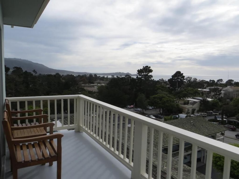 Carmel Bay View Inn 29/46
