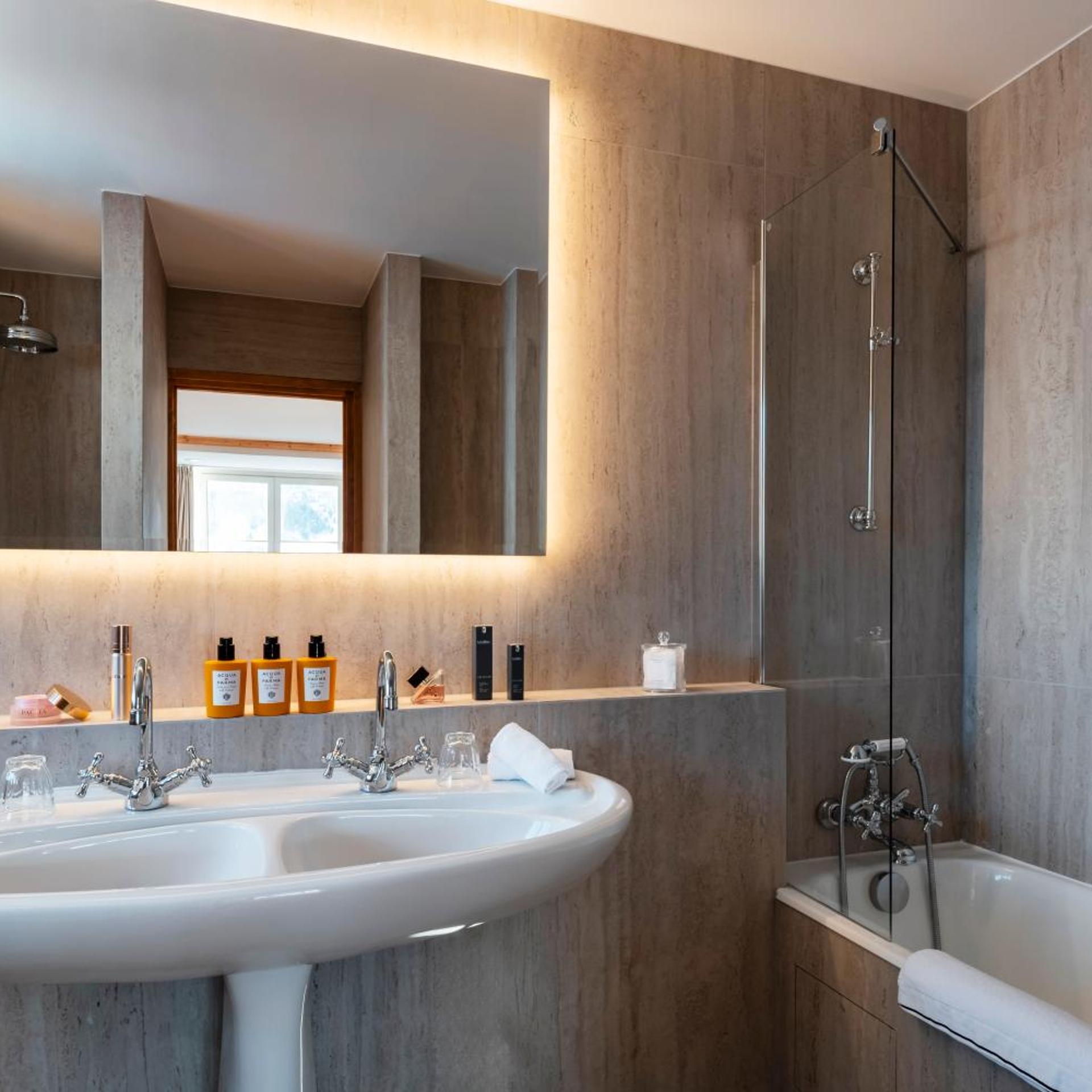 Slope, Prestige, Double or Twin Bed, with View، ALPES HOTEL PRALONG 7/10