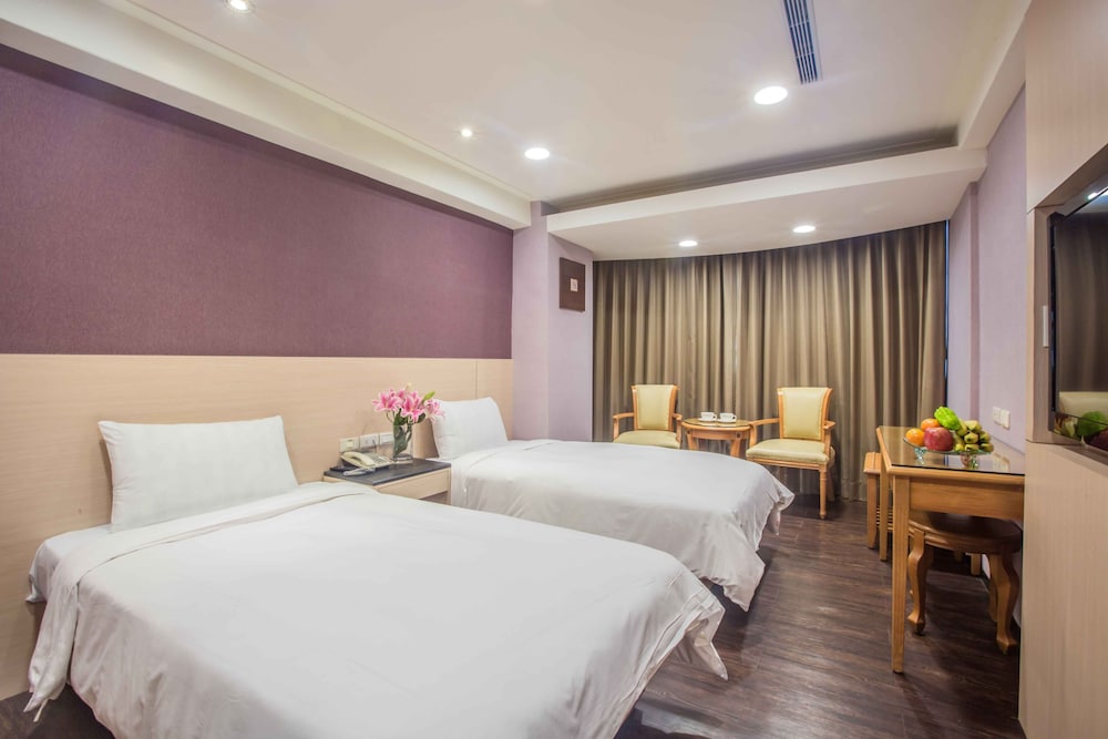 Kks Hotel 8/26