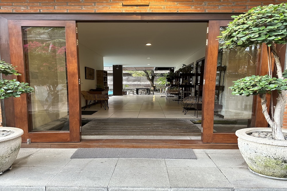 The Paving Villa 7/51