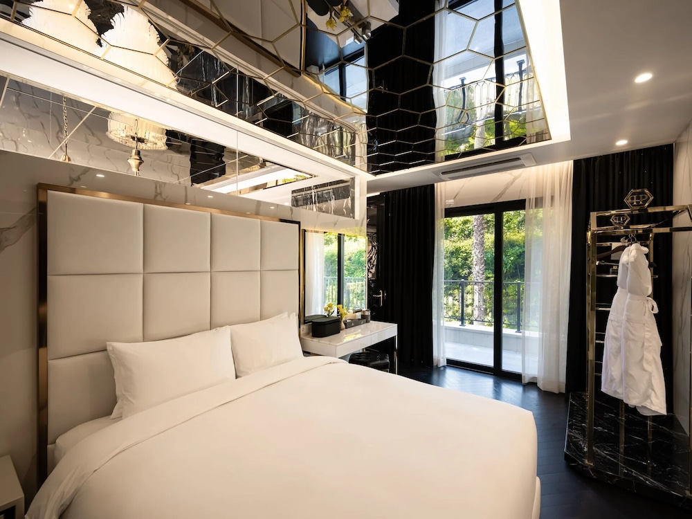 Pool, Villa, Twin Beds, 3 King Beds, 140 Pyeong