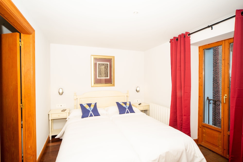 Hotel Branka، بيرميو 5/50