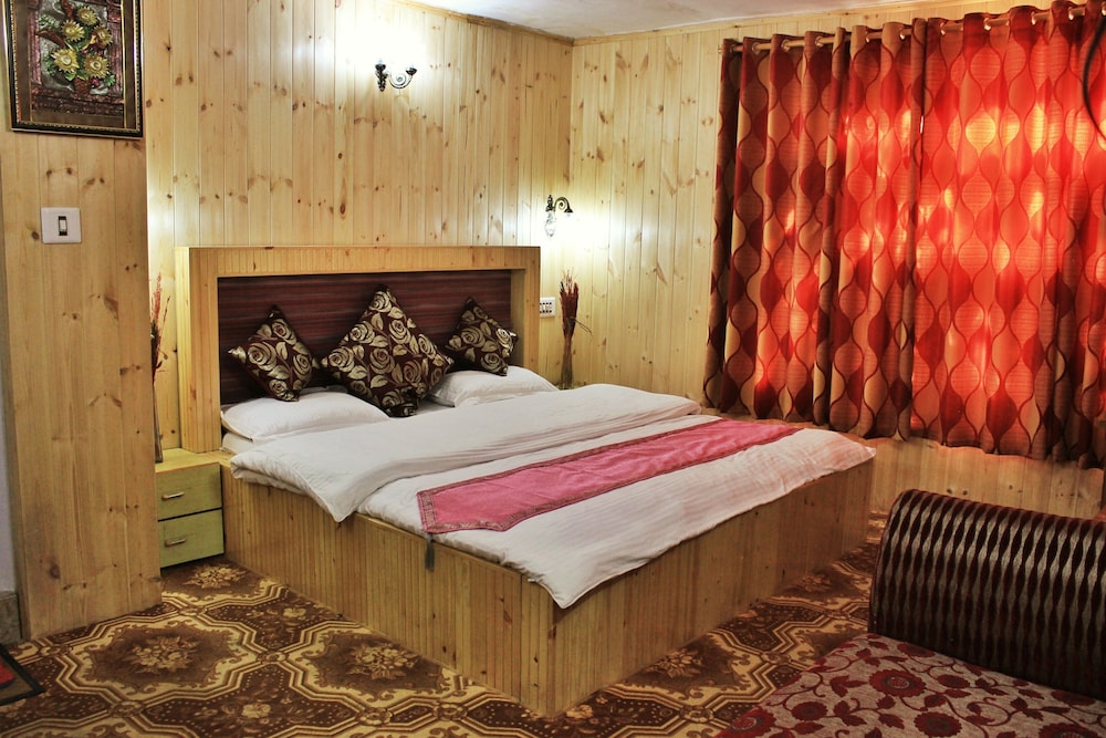 Walisons Hotel 14/41
