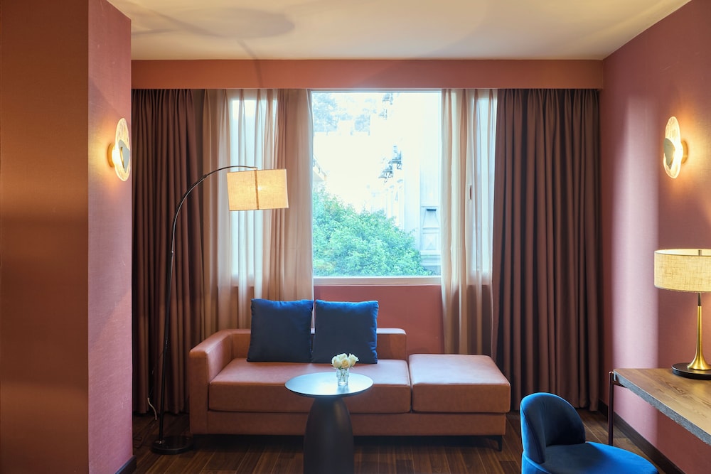 Kin Hotel Ly Tu Trong 23/49