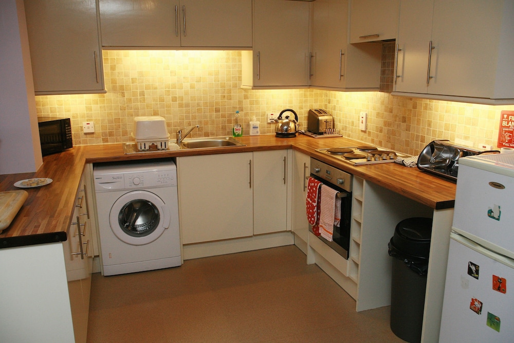 Glenlochy Nevis Bridge Apartments 25/27