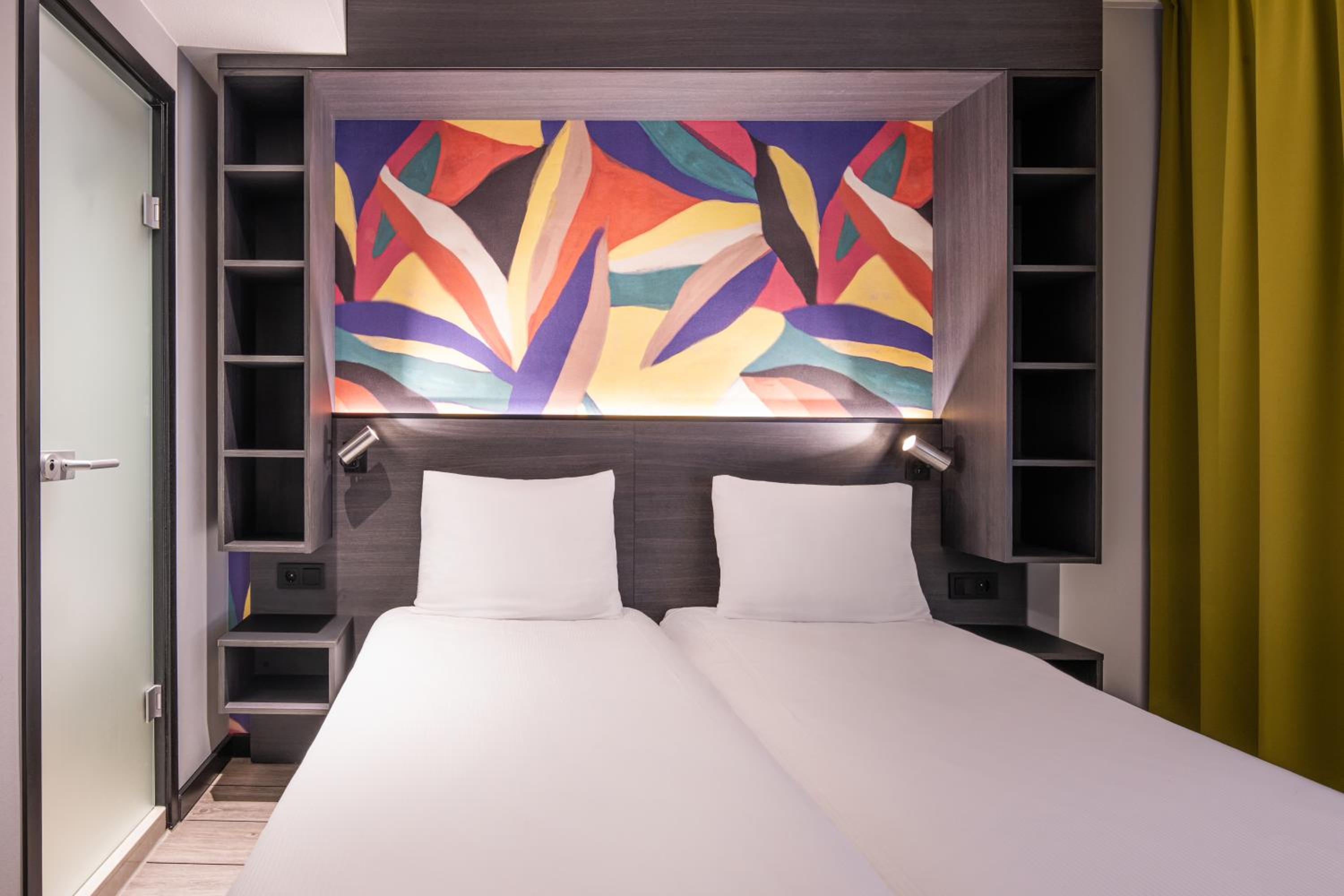 Classic, Double or Twin Bed, Thon Hotel Rotterdam 4/10