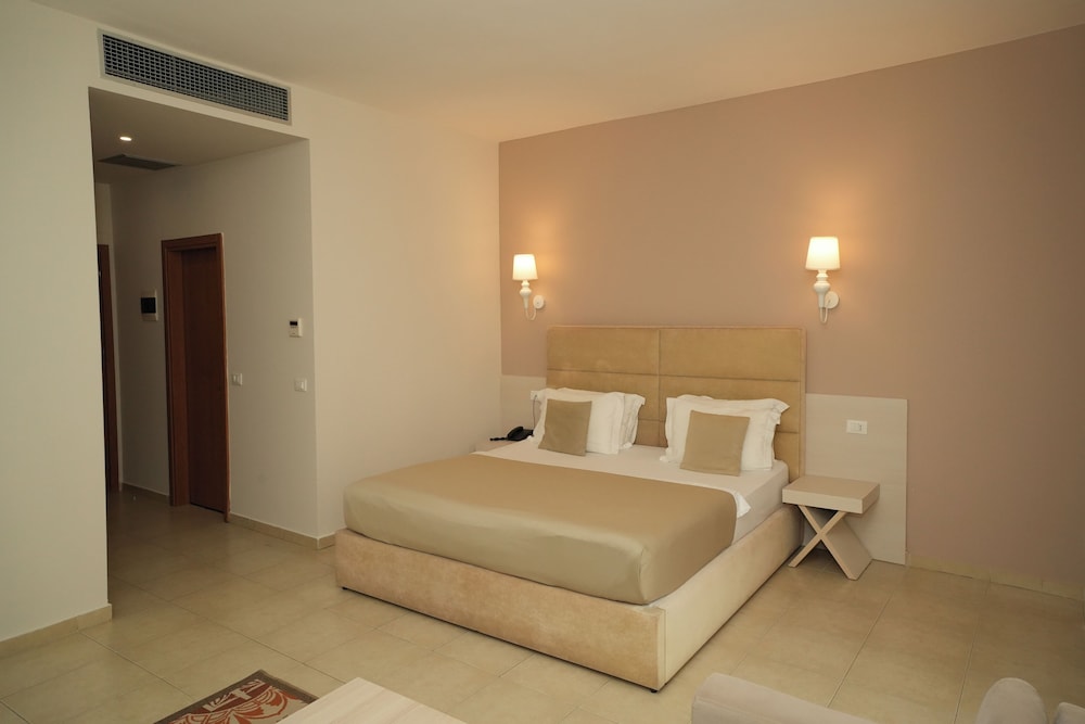 Hotel Horizont 16/62