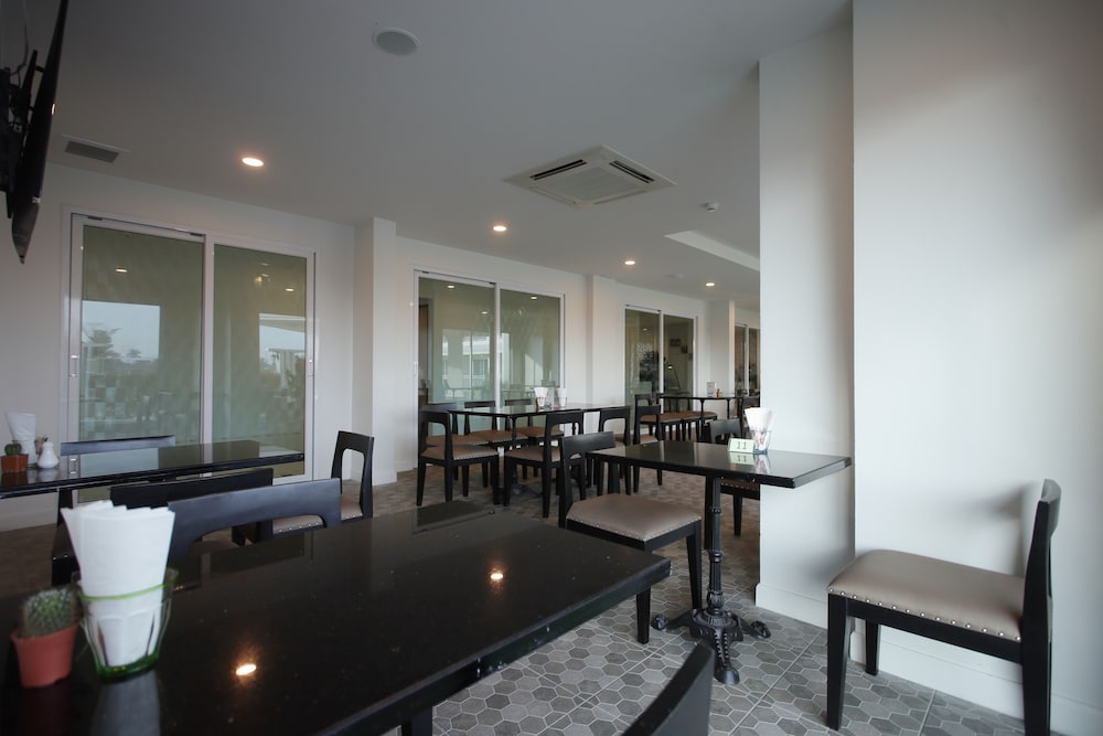 Chada At Nakhon 25/50