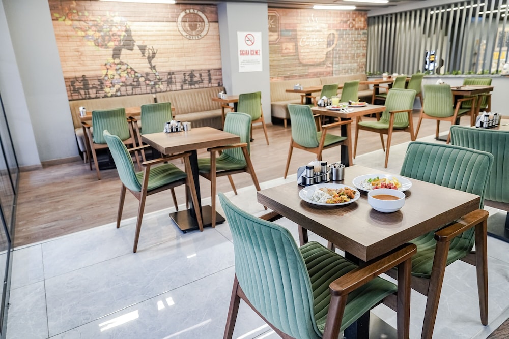 Konur Hotel 40/50