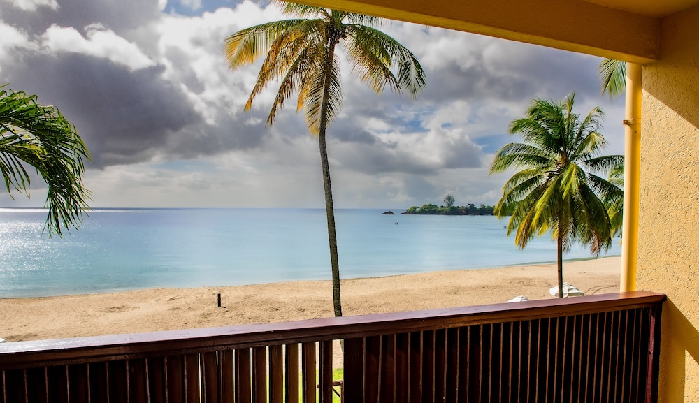 Starfish Tobago Resort 40/50